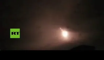 Una bola de fuego en llamas cae desde el cielo en China (+Video)