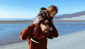  Si eres hombre y quieres ser padre, tienes que apurarte, según la ciencia 
