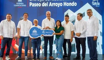 Abinader entrega 46 viviendas y suma más de 13,000 en cinco años