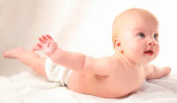 El se casó una bebé de un año; cuando sepas los motivos no dejará de llorar 