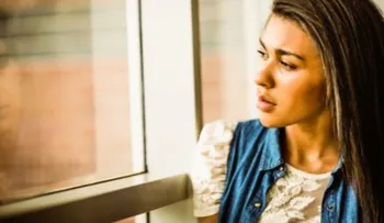 ¿Puede una mujer menstruar y estar embarazada sin saberlo?