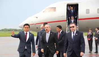 Presidente Medina llega a El Salvador para toma de posesión de Nayib Bukele