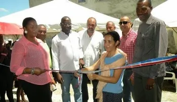 Entregan 32 apartamentos en batey de Independencia