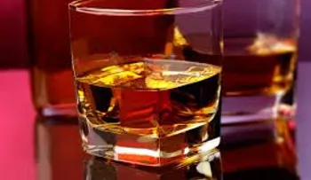 El whisky es la mejor cura para la gripe, dicen los hinchas rusos