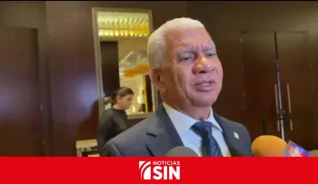 Presidente del Senado, Ricardo de los Santos, aclara suspensión de proveedores del Estado no es una sanción