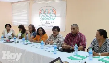 Ce-Mujer advierte Loma Miranda no se negocia ni se entrega