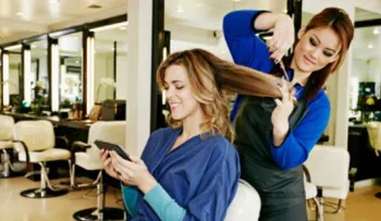 ¡Cuidado! estos peligros los puedes encontrar en un salón de belleza