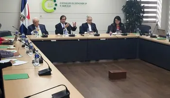 Gobierno presenta 10 puntos en diálogo Pacto Eléctrico