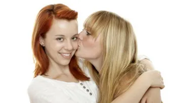 Sexualidad: Lesbianas tienen más orgasmos que mujeres heterosexuales ¿cuál es el secreto?
