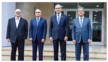 Abinader visitará expresidente Danilo Medina para seguir diálogo sobre crisis haitiana