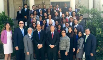 Embajador José Tomás Pérez inicia programa "Líderes visitantesâ? con graduandos del INESDYC