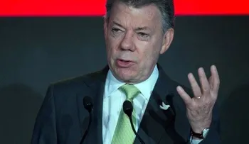 Santos ordena bombardeos a FARC 