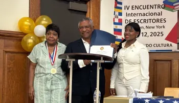 Juan Colón, poeta dominicano, reconocido por el Congreso de EE.UU