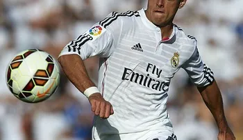 Real Madrid gana en Copa del Rey, Chicharito anota 
