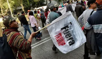 Minuto a minuto: #VibraMéxico: Mexicanos marchan contra Donald Trump