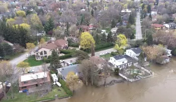 Al menos 3 desaparecidos por las inundaciones en Canadá