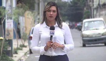 Asaltan a periodista del Grupo SIN, Urelin Montero, frente a su hija de ocho años