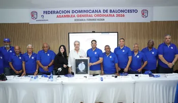 Fedombal reconoce a Fernando Hasbún por su respaldo al baloncesto dominicano