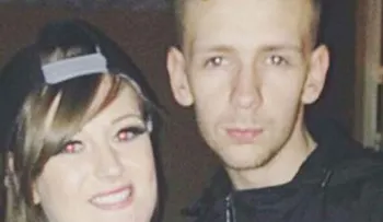 Se tira un selfie con un amigo fallecido en la funeraria y lo sube a Facebook