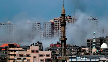 Fuerzas de Defensa de Israel lanzan docenas de ataques aéreas a blancos en Gaza