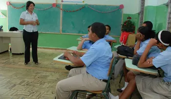 Educación convoca a reiniciar clases este lunes 8 de enero