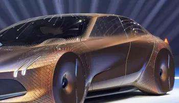 BMW imagina la conducción del futuro con el Vision Next 100.