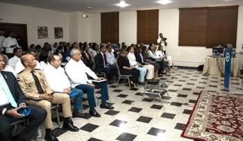 CND impulsa plan para cuidar la salud mental laboral