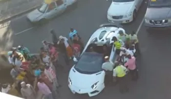AMET detiene a David Ortiz en su Lamborghini (Video)