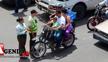 Amet advierte a policías y militares motorizados deben usar cascos