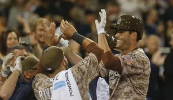 Liriano guio el triunfo de San Diego
