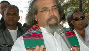 Padre Rogelio: â??No es obligado ver película El Clóset 