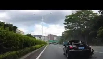 Un conductor escapa de la muerte...