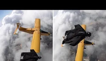 Un deportista extremo vuela junto a un avión a casi 5.000 metros de altura