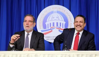 Salario del Presidente Medina será aumentado de 90 a 450 mil pesos