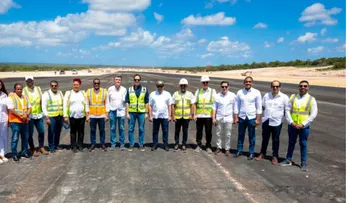 José Ignacio Paliza supervisa aeropuerto Cabo Rojo