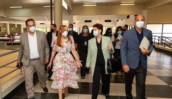 Embajadora de Uruguay resalta modernización de Inposdom