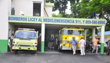 Muere mujer que trasladaban en camión de bomberos por falta de ambulancia