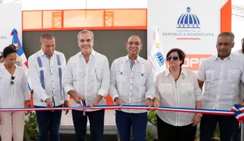 Abinader inaugura obras en el Seibo y HM que impactarán más de 175,000 personas