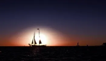 5 formas de dar la vuelta al mundo en barco gratis