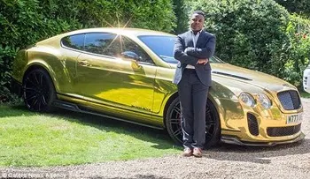 Un joven de 19 años se hace millonario mientras trabaja en McDonald s