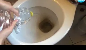 Vinagre blanco para un inodoro reluciente (VIDEO)