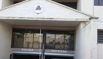 Hallan muerto ingeniero en baño de la OISOE; aparentemente se suicidó