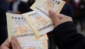 La Powerball sube a 1.300 millones de dólares