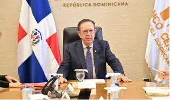 Valdez Albizu llama sector financiero a reforzar la ciberseguridad y acelerar la inclusión financiera.
