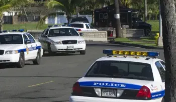 Padres encerraron su hija en una jaula para perros y luego la asesinaron 