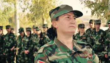 De cantante de soldado: Xate Shingali y las mujeres de la Brigada del Sol que combaten a ISIS