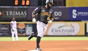 Las Aguilas envían a Danny Santana a Los Toros del Este a cambio de Geraldo Perdomo