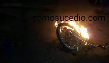 Hombre muere quemado al incendiarse motor en que iba 