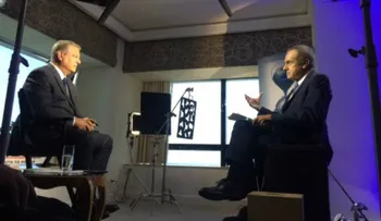 Oppenheimer Presenta una charla con Al Gore
