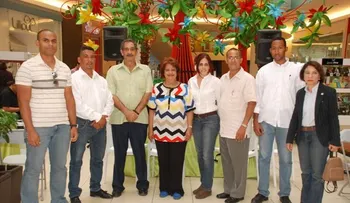 Ágora Mall Inaugura Mini-Feria De Libros